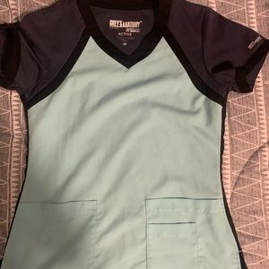 Real and black scrub top!